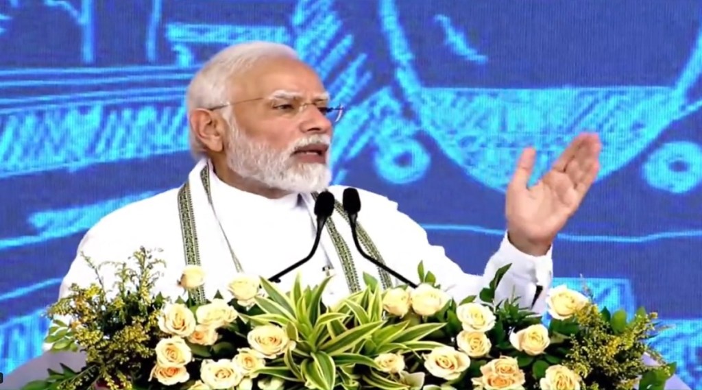 પ્રધાનમંત્રી નરેન્દ્ર મોદીએ વસ્ત્રાપુરમાં જનસભા સંબોધી
