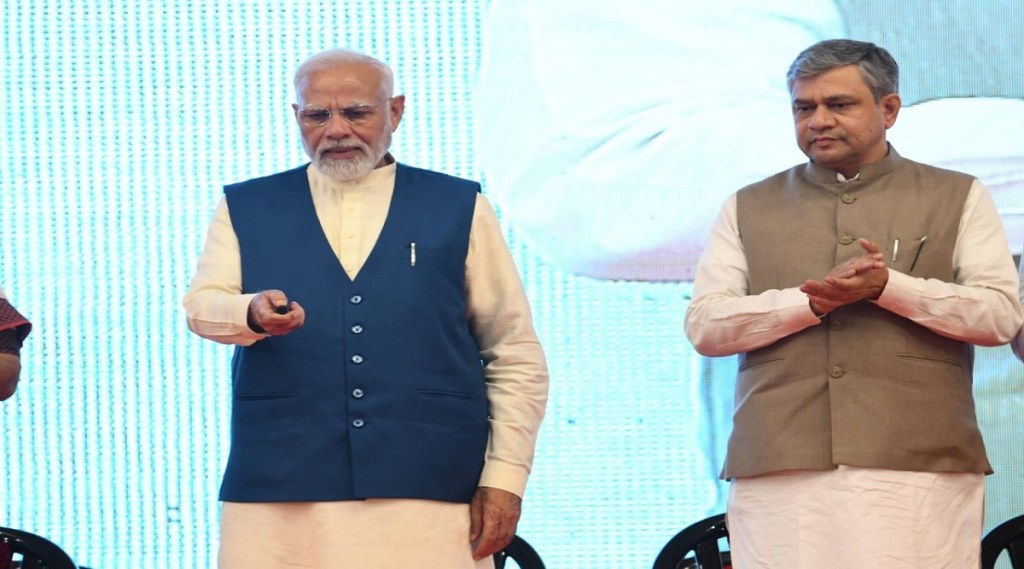 વડાપ્રધાન નરેન્દ્ર મોદીએ અમદાવાદથી 2900 કરોડ રૂપિયાના રેલ પ્રોજેક્ટ્સ રાષ્ટ્રને સમર્પિત કર્યા