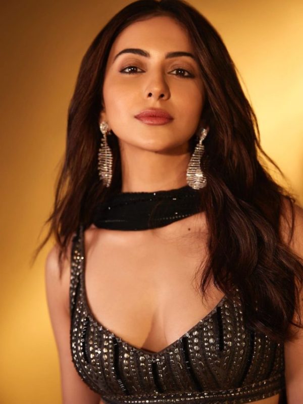 Rakul-Preet-Singh-Gorgeous-look (12)