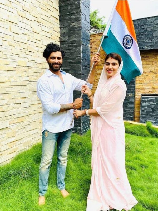 cropped-Ravindra-jadeja-Wife-Rivaba-3-2.jpg