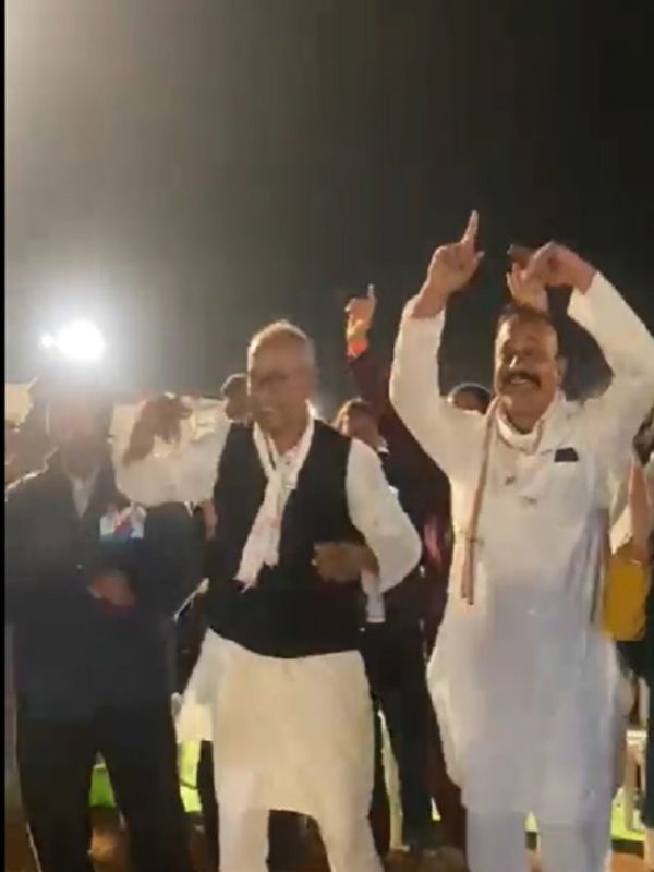 congress leader digvijay singh dance 1