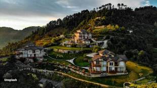 Make the most of the festival of love by visiting one of these romantic destinations in North India. (Source: Unsplash)