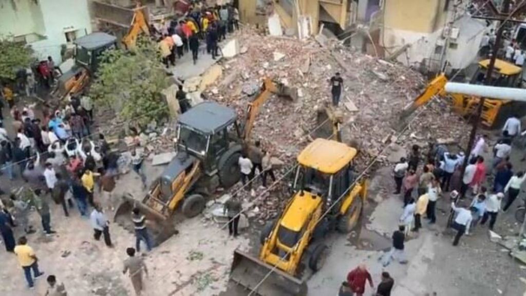 jamnagar housing building collapsed