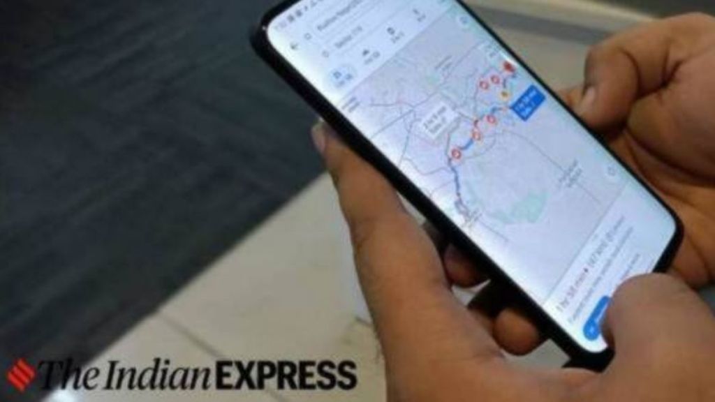 Here's how you can alert others about road accidents and waterlogging on Google Maps and Mappls.