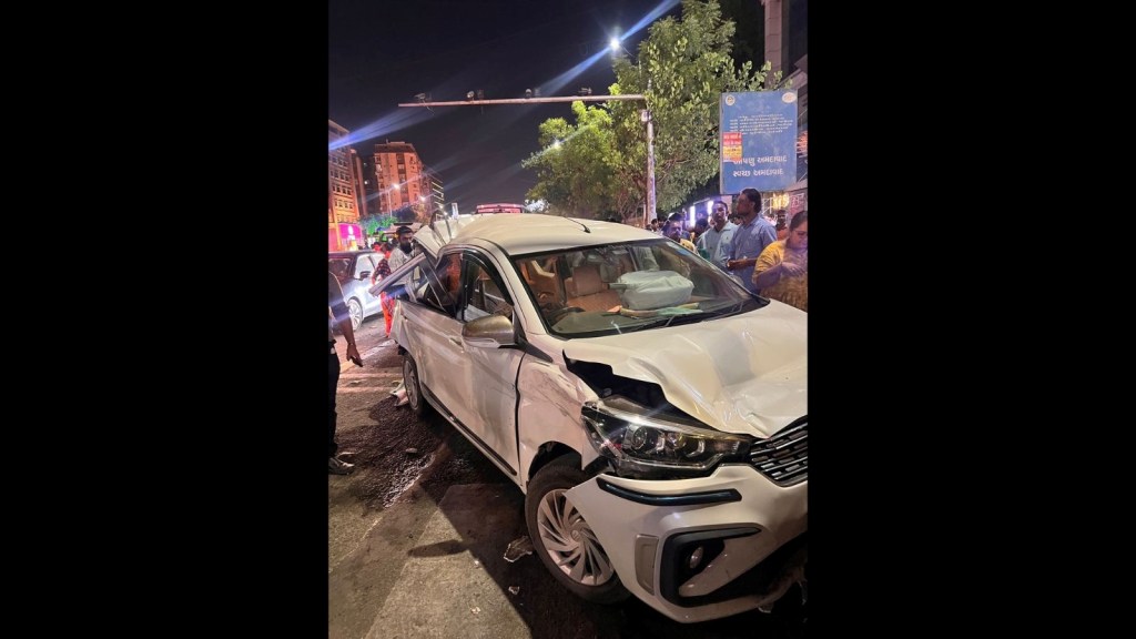 Ahmedabad Amts Bus Accident Jodhpur Star Bazar - 2