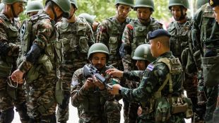 Jammu Kashmir, Gulmarg Terrorist attack on army vehicle,