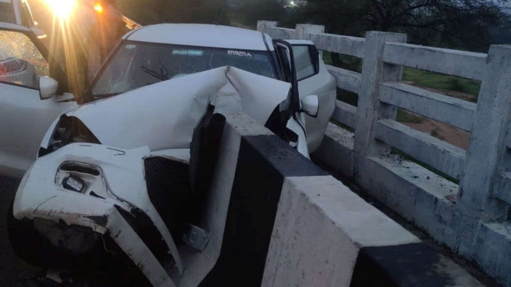 Vadgam chhapi Teniwada car accident - 2