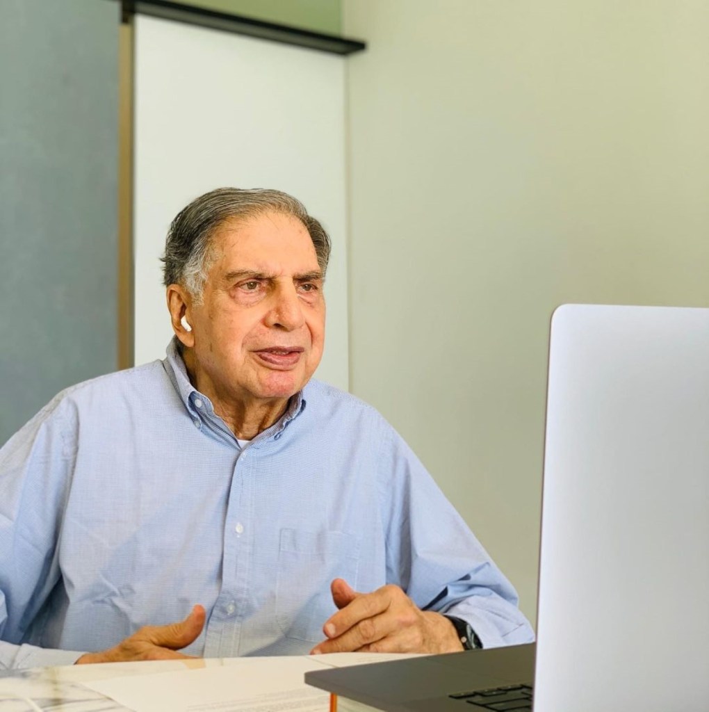 Ratan Tata | Tata Group Former Chairperson | રતન ટાટા | રતન ટાટા નું નિધન | સફળ ઉદ્યોગપતિ | Ratan Tata with JRD TATA