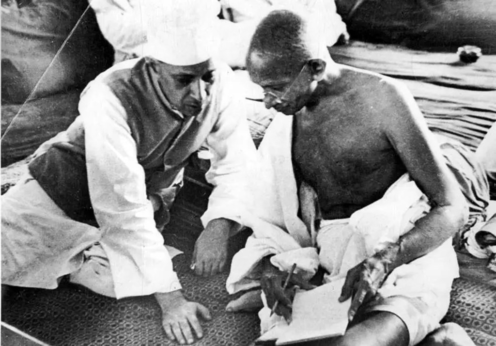 mahatma gandhi with jawaharlal nehru | mahatma gandhi