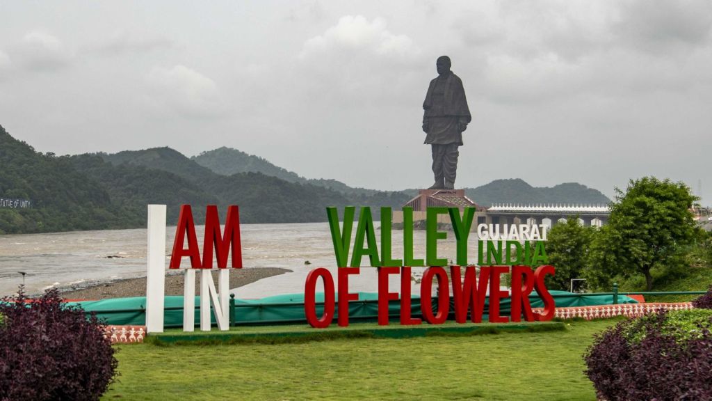 statue of unity tour plan | Gujarat famous tourist places