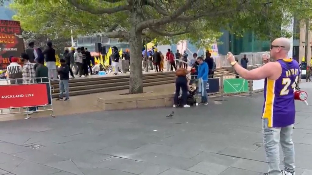 Man confronts Khalistan supporters New Zealand,