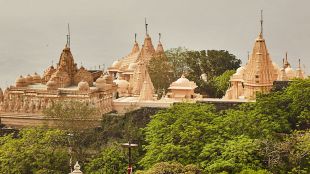 palitana | shatrunjaya hill | palitana shatrunjaya hill history | shatrunjaya hill height | palitana jain temple darshan | famous places visit in palitana | famous places visit in Bhavnagar | famous jain derasar in Gujarat