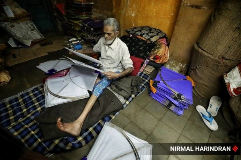 kite making process, where was kite invented,