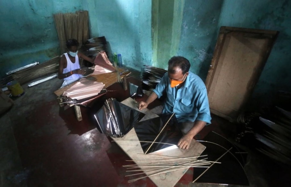 kite making process, where was kite invented,