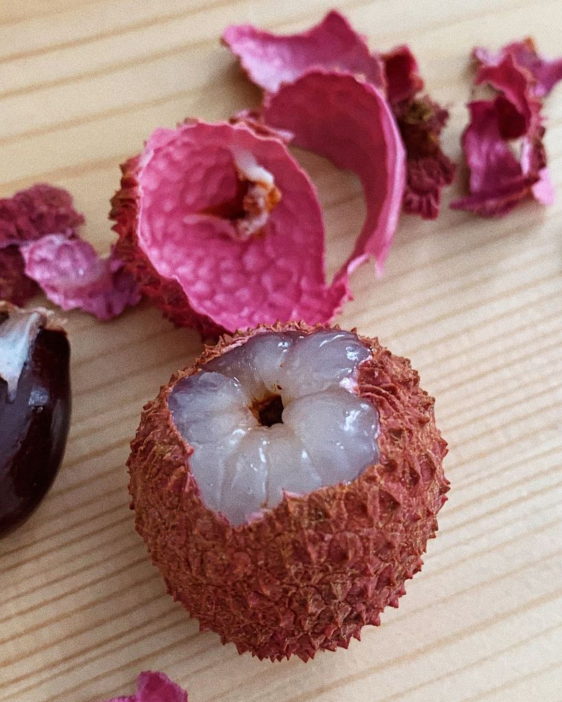 how many lychees to have