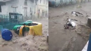 Bhavnagar flood video, vehicles stranded in Sehore