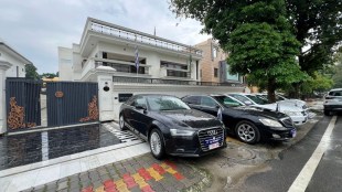 Fake Embassy Busted In Ghaziabad, નકલી એમ્બેસી, ગાજિયાબાદ