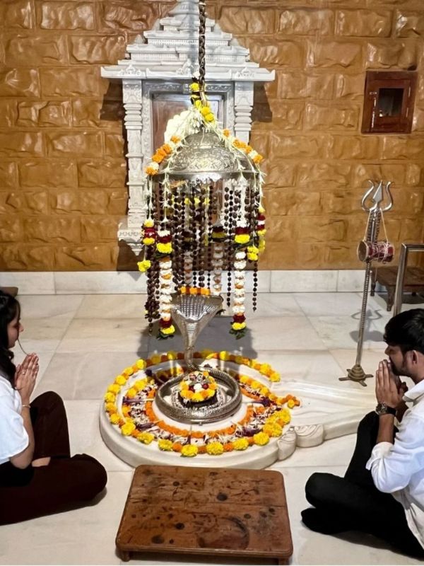 Shravan Monday Rituals 2025 in Gujarati