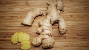 roasted Ginger benefits in monsoon | ચોમાસામાં શેકેલું આદુ ખાવના ફાયદા