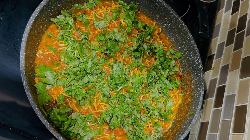 sev tameta nu shaak recipe