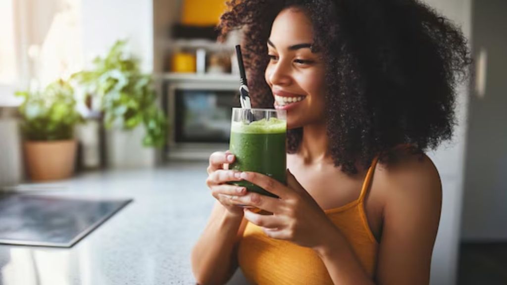 સવારે ખાલી પેટ પીવા માટે આયુર્વેદિક પીણા | હેલ્થ ટિપ્સ | પેટ સાફ કરવા માટે આયુર્વેદિક પીણા