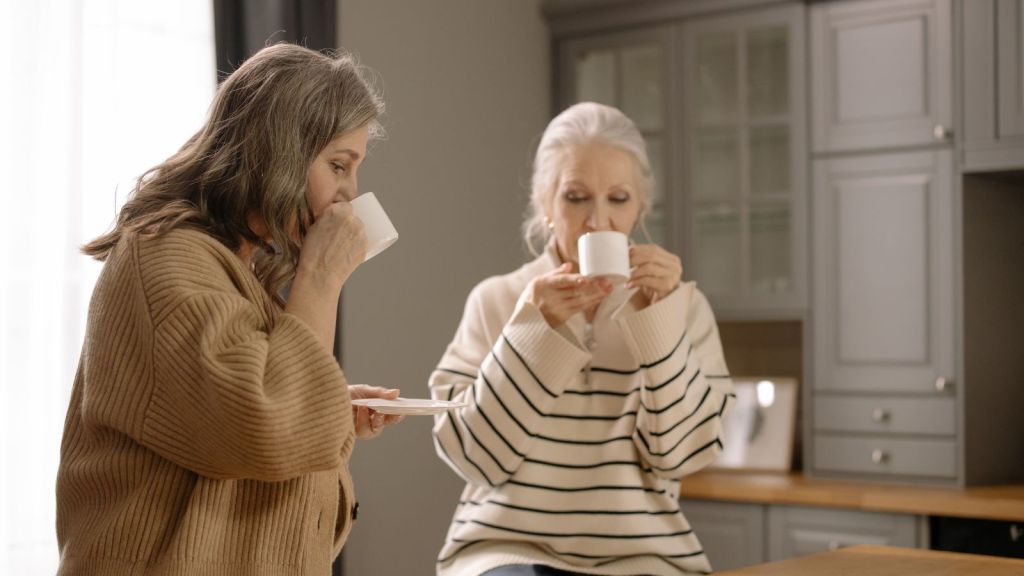 2 કપ કોફી પીવાની આડઅસરો | કોફીની આડઅસરો | કોફીના ફાયદા, બે કપ કોફી ન પીવાનું કારણ | હેલ્થ ટિપ્સ