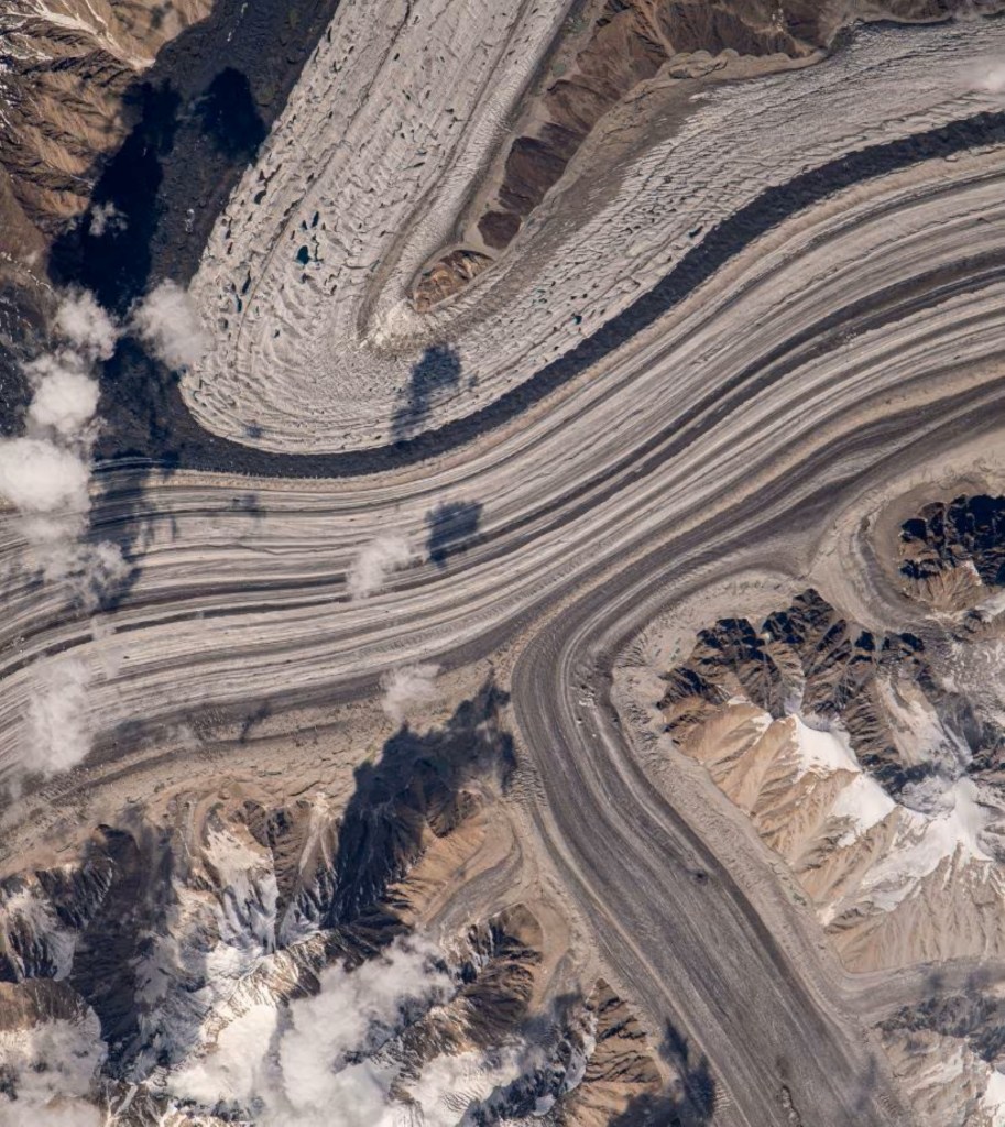 NASA Images Karakoram mountain range Himalayas | હિમાલય કારાકોરમ પર્વતમાળા હિમનદીઓ નાસા ફોટો