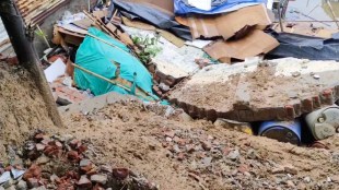 wall collapses, દિવાલ ધરાશાયી